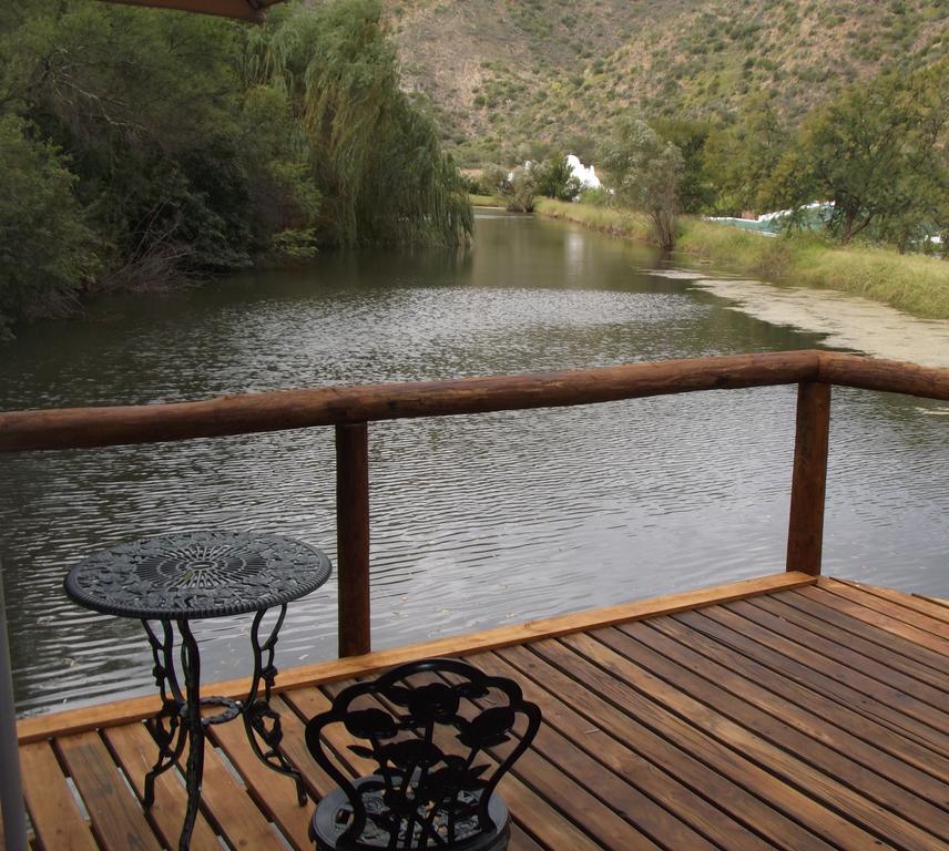 Old Mill Lodge, Seasonal Working Ostrich Farm & Restaurant, Oudtshoorn Exterior foto