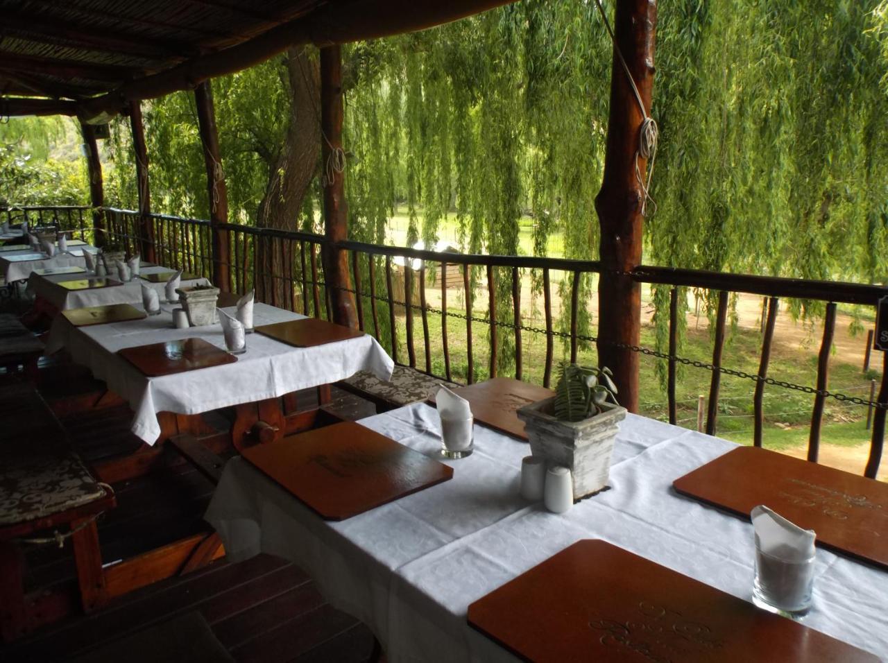 Old Mill Lodge, Seasonal Working Ostrich Farm & Restaurant, Oudtshoorn Exterior foto