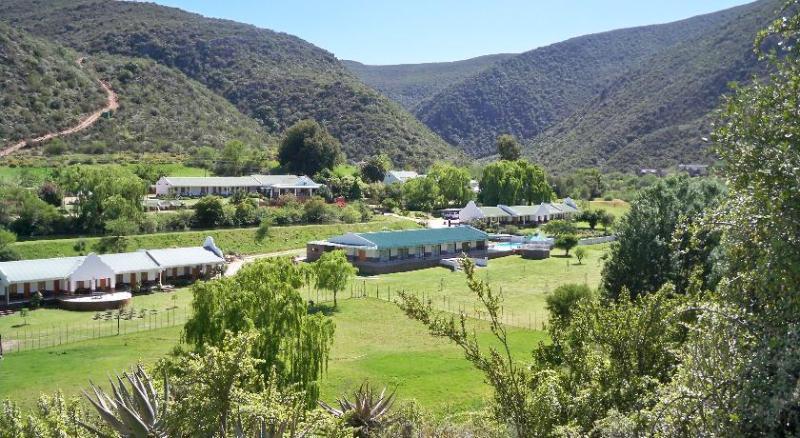 Old Mill Lodge, Seasonal Working Ostrich Farm & Restaurant, Oudtshoorn Exterior foto