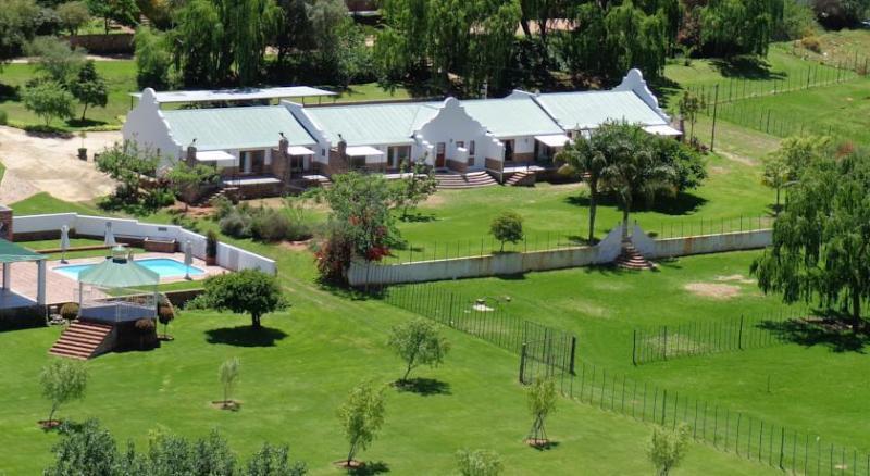 Old Mill Lodge, Seasonal Working Ostrich Farm & Restaurant, Oudtshoorn Exterior foto